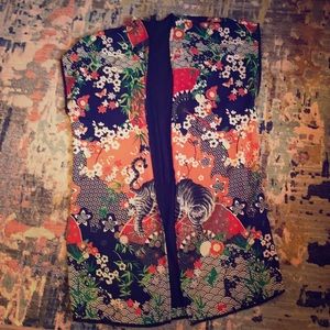 Short sleeve floral kimono